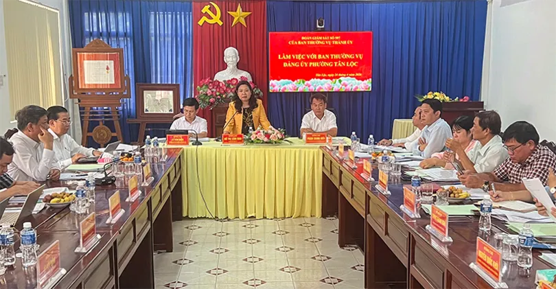 Đoàn Giám sát số 597 của Ban Thường vụ Thành ủy Cần Thơ làm việc với Đảng ủy phường Tân Lộc và phường Thuận Hưng