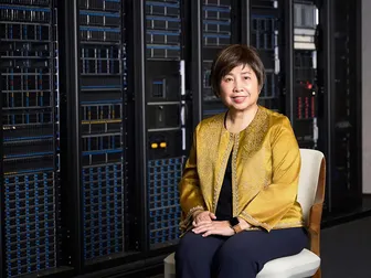 “Nữ hoàng vỏ máy chủ” Maggi Chen