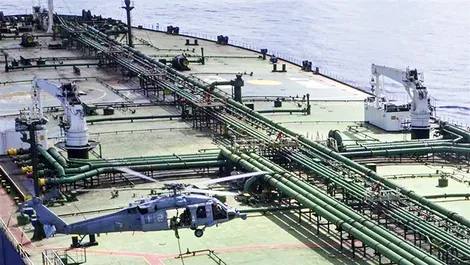 Cuộc giằng co căng thẳng tại eo biển Hormuz