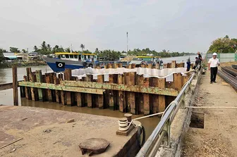 Tập trung thi công công trình cầu và đường Nguyễn Chí Thanh