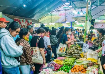 Hàng ngàn lượt khách đến Lễ hội Bánh dân gian Nam Bộ năm 2026