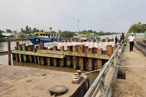 Tập trung thi công công trình cầu và đường Nguyễn Chí Thanh