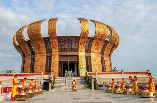 Triệu tấm lòng hướng về Quốc Tổ