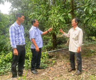 ប្រ​ភព​ទុន​គោល​នយោ​បាយ ទី​បង្អែក​បន្ថយ​ភាព​ក្រី​ក្រ