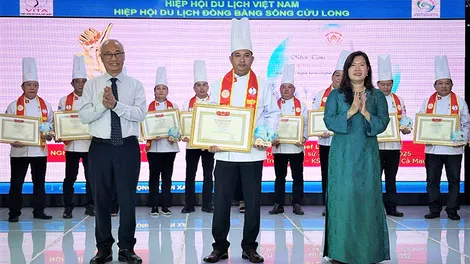 Vinh danh 29 Nghệ nhân nghề Bếp, Bánh và Điêu khắc củ quả