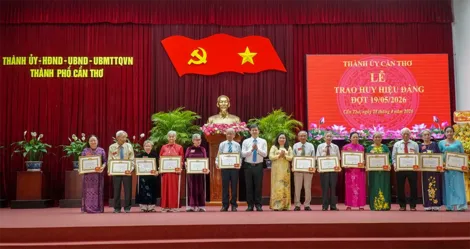 TP Cần Thơ long trọng họp mặt kỷ niệm 51 năm Ngày Giải phóng miền Nam, thống nhất đất nước và các ngày lễ lớn