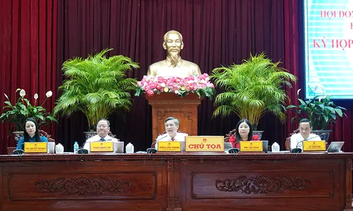 HĐND TP Cần Thơ thông qua 17 nghị quyết về nhân sự và các vấn đề quan trọng, cấp thiết nhằm thúc đẩy phát triển kinh tế - xã hội