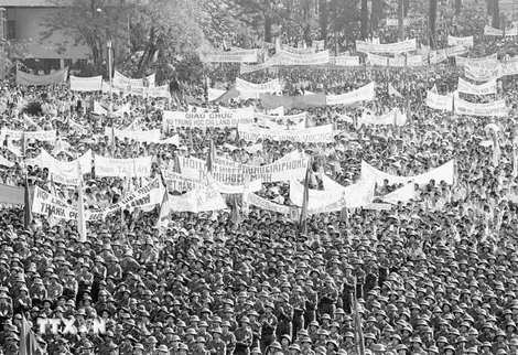 Nhìn lại trang sử hào hùng của dân tộc: Tổng tiến công và nổi dậy Xuân 1975