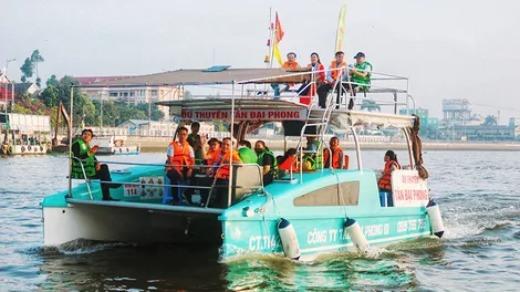 Mở hướng cho du lịch Chợ nổi Cái Răng phát triển