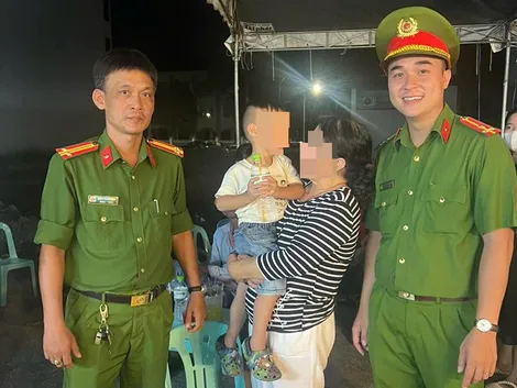 Công an phường Bình Thủy hỗ trợ tìm 5 trẻ đi lạc và nhiều tài sản người dân đánh rơi tại Lễ hội Bánh dân gian Nam Bộ