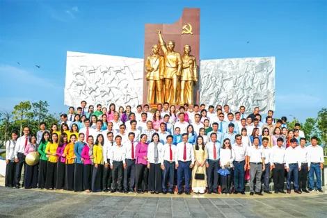 Tự hào truyền thống anh hùng - Cần Thơ vững tin bước vào kỷ nguyên mới<br>Bài 3: Quyết tâm xây dựng Đảng, hệ thống chính trị trong sạch, vững mạnh