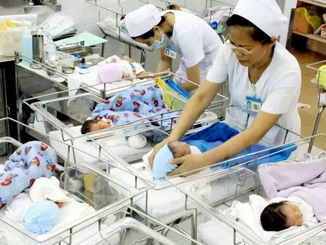 Tăng tỷ suất sinh 2% mỗi năm, hướng tới mức sinh thay thế