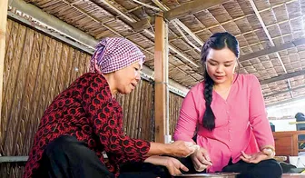 Lửa ấm truyền tay nơi chái bếp xứ cồn