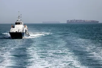 Mỹ đánh chìm tàu Iran, căng thẳng tại eo biển Hormuz tiếp tục leo thang