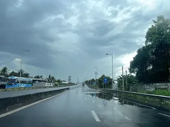 Tập trung đề phòng sấm sét, lốc xoáy khi mưa giông xuất hiện