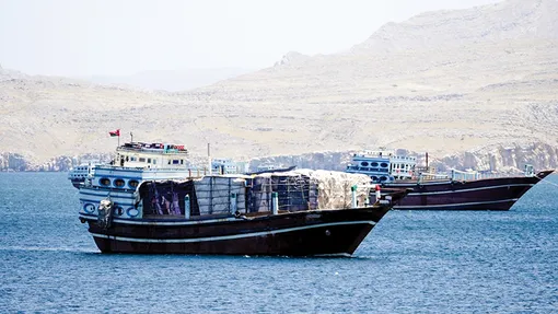 Mỹ dồn toàn lực thông chốt eo biển Hormuz