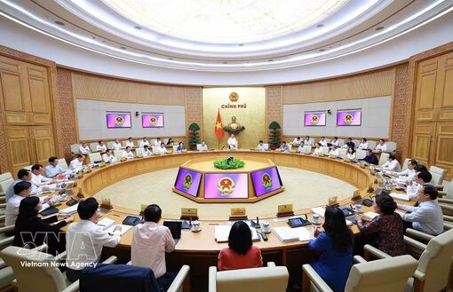 PM chairs April cabinet meeting to review socio-economic performance