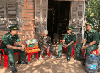 ទី​បង្អែក​សម្រាប់​អ្នក​ក្រ​នៅ​តំ​បន់​ព្រំ​ដែន​សមុទ្រ