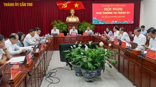 Ban Thường vụ Thành ủy bàn và cho ý kiến các vấn đề quan trọng để phát triển kinh tế - xã hội