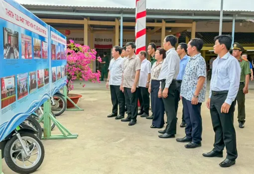 Bí thư Thành ủy kiểm tra công tác chuẩn bị Lễ hội Nghinh Ông tại xã Trần Đề