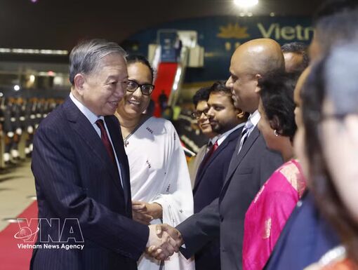 Top Vietnamese leader begins state visit to Sri Lanka