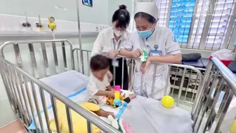 Bảo vệ trẻ em không chỉ qua đường dây nóng