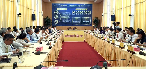 TP Cần Thơ và Đại học Quốc gia TP Hồ Chí Minh ký kết hợp tác