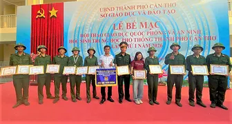 Tiếp lửa truyền thống qua môn Giáo dục quốc phòng và an ninh