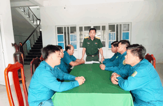 ចំ​ណុច​លេច​ធ្លោ​ក្នុង​ការ​កសាង​បក្ស​នៅ​សា​ខា​បក្ស​យោ​ធា​ឃុំ​ឡុង​ហ៊ីប