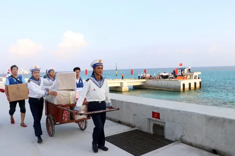 Nhiều kỹ thuật y tế hiện đại đã được triển khai tại các đảo ở đặc khu Trường Sa