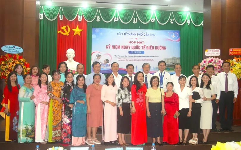 Họp mặt tri ân và tôn vinh đội ngũ điều dưỡng