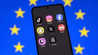 EU buộc các "ông lớn" công nghệ trả tiền cho báo chí