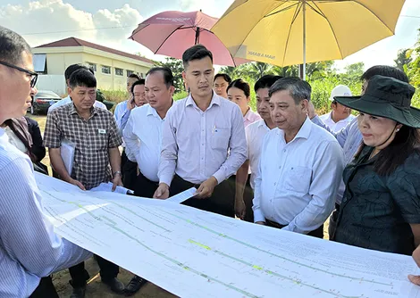Lãnh đạo TP Cần Thơ kiểm tra tiến độ các công trình giao thông trọng điểm