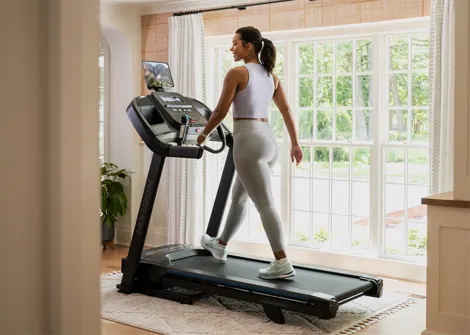 Đột phá công nghệ giảm xóc trên các dòng máy chạy bộ tại Johnson Fitness: Tập luyện chuyên nghiệp như tại Gym