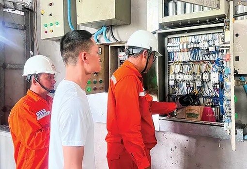 Nỗ lực đảm bảo cung ứng điện mùa nắng nóng