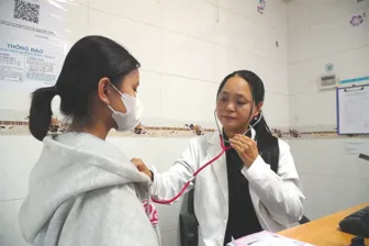 Chăm sóc sức khỏe thể chất và tinh thần cho học sinh trước các kỳ thi quan trọng