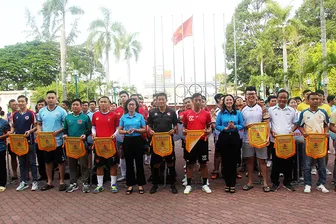Khai mạc Giải bóng đá nam đoàn viên, người lao động TP Cần Thơ năm 2026