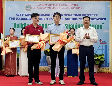 Lần đầu tiên tổ chức Hội Giao lưu Hùng biện tiếng Anh cấp thành phố dành cho giáo viên cấp tiểu học