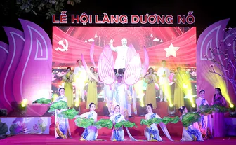 ÁNH SÁNG HỒ CHÍ MINH SOI ĐƯỜNG CHO CHÚNG TA ĐI