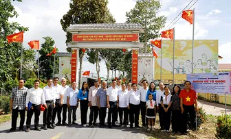 Khánh thành công trình “Đường cờ Tổ quốc” trên tuyến tỉnh lộ  926