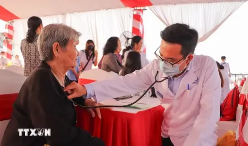 Làm tắt tiếng luận điệu thù địch: Đạo lý và trách nhiệm với người có công