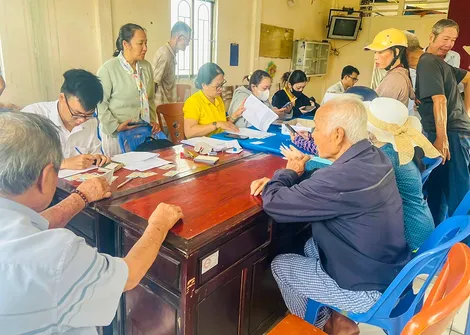 Tất cả tỉnh, thành triển khai không dùng tiền mặt chi trả trợ cấp người có công với cách mạng
