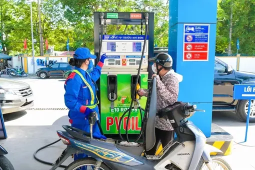 Bộ Công Thương: Giám sát để không trì hoãn, gián đoạn nguồn cung xăng E10