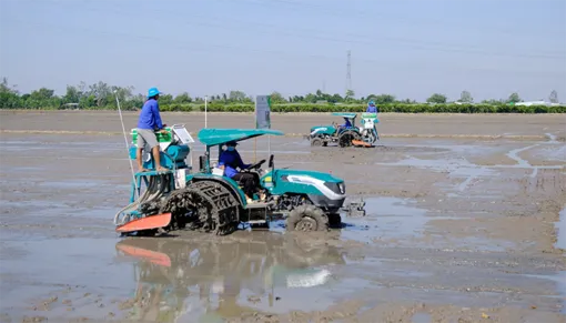 Đòn bẩy nâng cao sinh kế và tái cơ cấu nông nghiệp