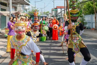Phát triển công nghiệp văn hóa và xây dựng thương hiệu văn hóa Cần Thơ