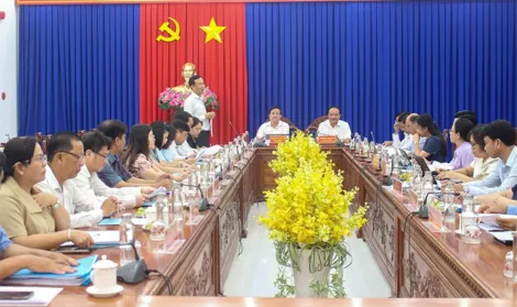 Đảng ủy xã Trần Đề tiếp tục nâng cao chất lượng học tập, quán triệt nghị quyết theo hướng linh hoạt, hiệu quả​