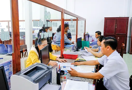 Tăng tốc chuyển đổi số, xây dựng nền hành chính hiện đại