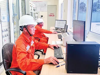 Đẩy mạnh chuyển đổi số, phục vụ tốt hơn khách hàng sử dụng điện