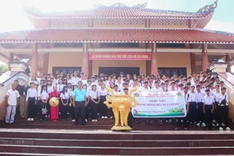 Các hoạt động về nguồn tại Đền thờ Chủ tịch Hồ Chí Minh ở xã An Thạnh