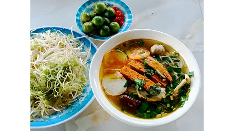 Bún riêu Chợ nổi Cái Răng